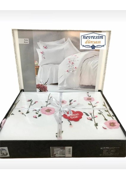 3D Nakışlı Çift Kişilik Saten Nevresim Takımı Perla Beyaz