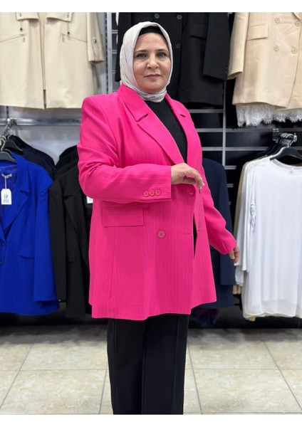 Dört Düğmeli Blazer Ceket