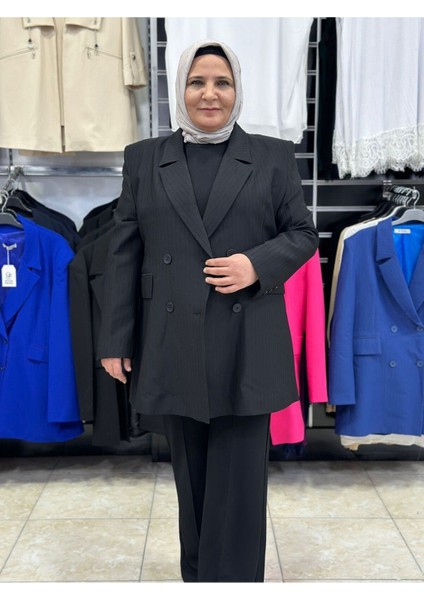 Dört Düğmeli Blazer Ceket