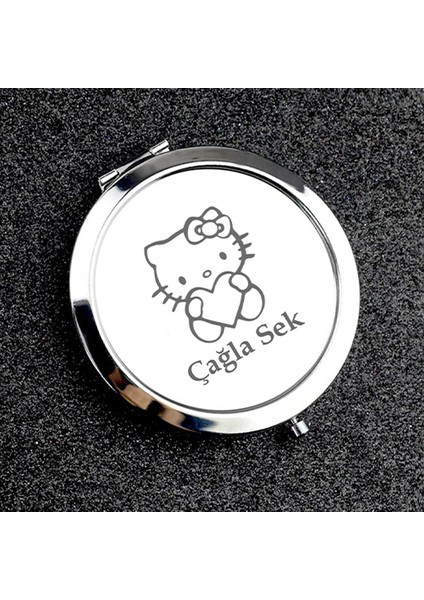 Kişiye Özel İsimli Hello Kitty Baskılı Daire Metal Ayna Çanta, Cep ve Makyaj Aynası modelleri