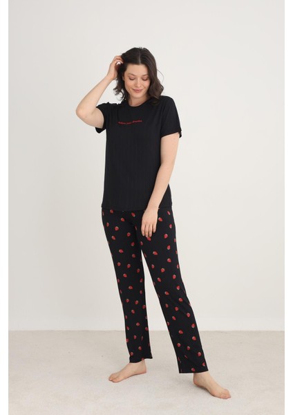 Kadın Çiçek Desenli Bisiklet Yaka Pijama Takım | Siyah 80601-1273