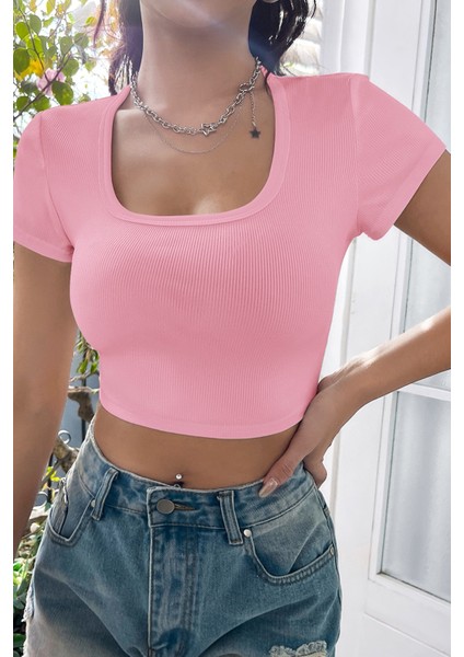 Kadın Pembe Yarım Kol Düz Yaka Crop Top Bluz modelleri