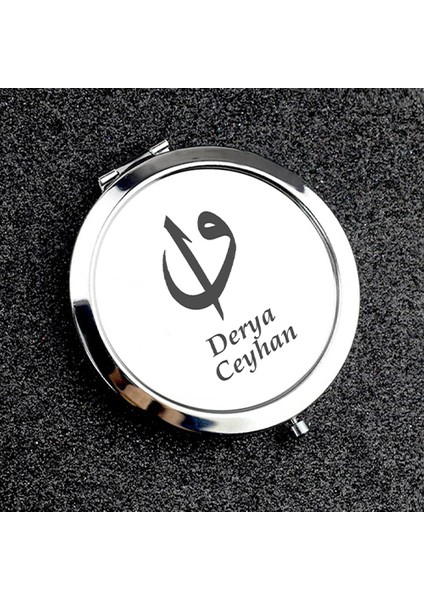 Kişiye Özel İsimli Vav ve Elif Baskılı Daire Metal Ayna Çanta, Cep ve Makyaj Aynası fiyatları