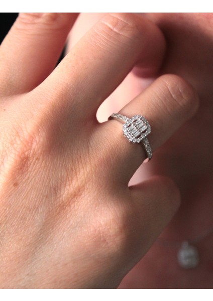 Baget Taşlı Gümüş Yüzük - 18