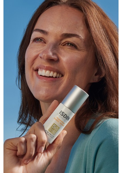 Isdın Fotoprotector Fusion Water Magic Repair Color SPF50 50ML | Güneş Koruyucu