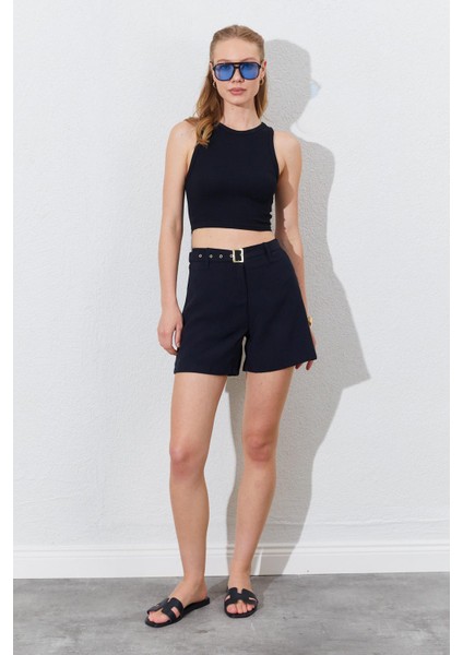 Kadın Siyah Beli Kendinden Kemerli Gabardin Şort