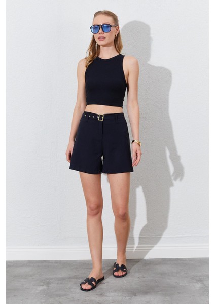 Kadın Siyah Beli Kendinden Kemerli Gabardin Şort fiyatları