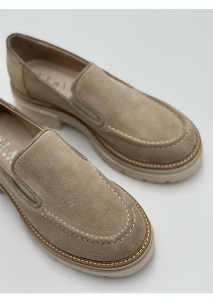 Kadın Bej Süet Loafer Ayakkabı