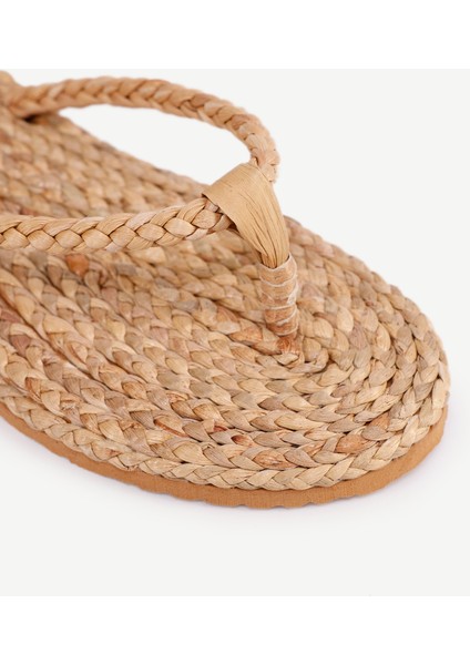 Su Sümbülü Yaprağından Örülmüş Hasır Terlik fiyatları