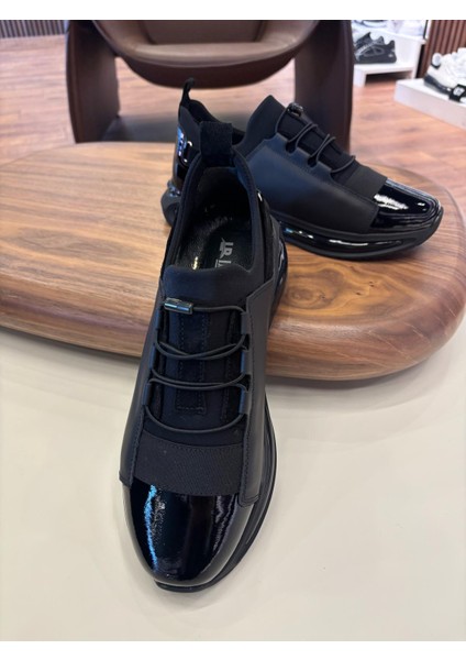 1056 Siyah Rugan Detaylı Hakiki Deri Erkek Sneakers - Erkek Spor Ayakkabı