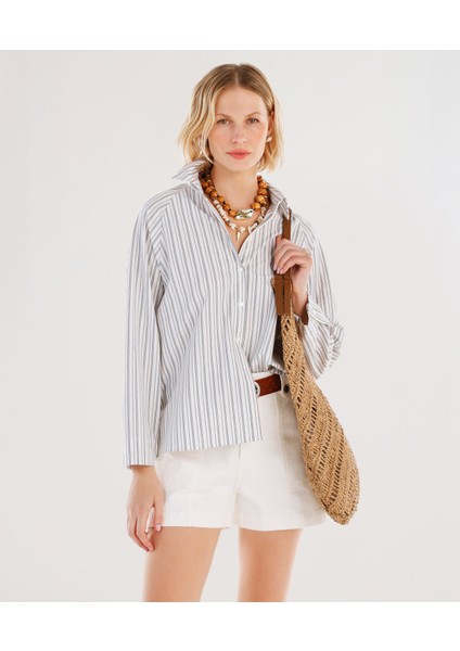 Yanları Yırtmaçlı Gömlek fırsatları