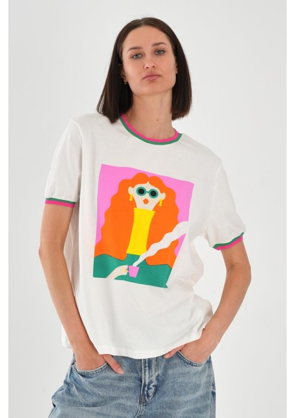 Alexandergardı Yaka ve Kol Detaylı Baskılı Kadın T-Shirt