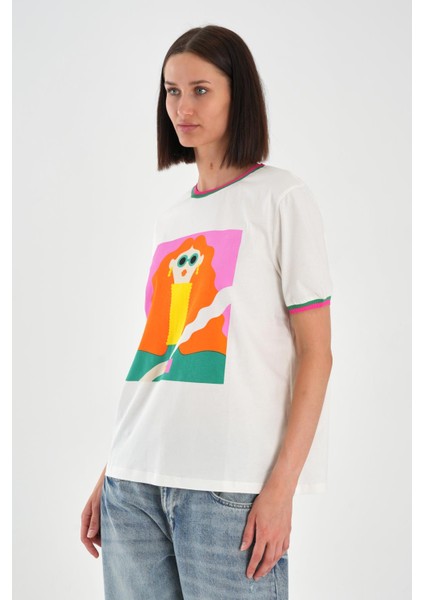 Alexandergardı Yaka ve Kol Detaylı Baskılı Kadın T-Shirt