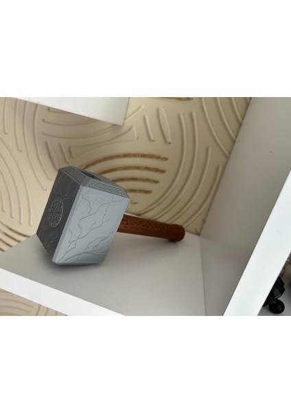 Thor’un Çekici Tasarımlı Şişe Açacağı – Mjolnir 3D Baskı, Mıknatıslı (16 Cm)