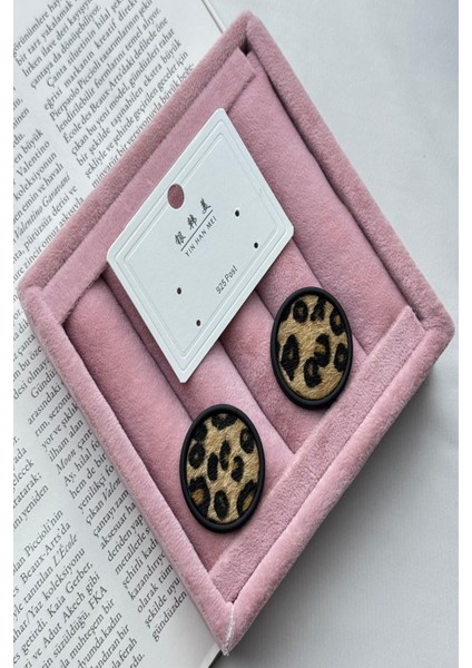 Kadın Küpe Vip Seri Ithal Zirkon Leopar Desen Yuvarak Model Kararmaz Küpe fiyatları