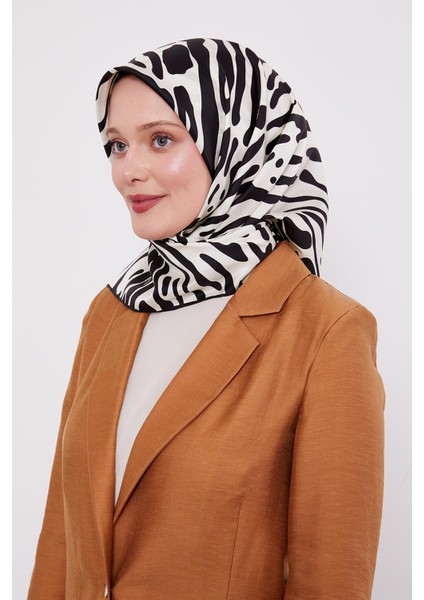 Siyah-Bej Leopar Desen Twill İpek Eşarp