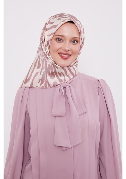 Pudra Leopar Desen Twill İpek Eşarp