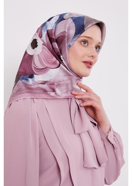 Pembe Menekşe Desen Twill Ipek Eşarp