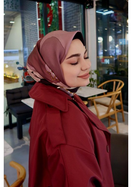 Siyah Çizim Çiçek Desen Twill Ipek Eşarp