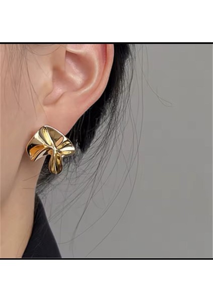 Kadın Küpe Asimetrik Mini Küpe indirimleri