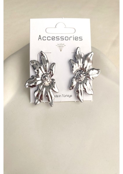 Kadın Küpe Yarım Çiçek Tomurcuk Detay Küpe