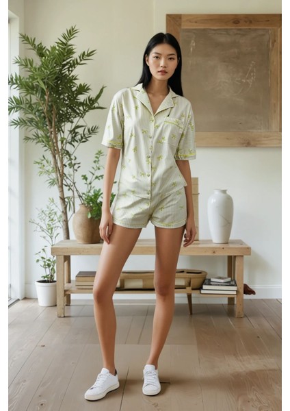 Kadın Yeşil Fiyonk Desenli Bebe Yaka Üst Şort Pijama Takımı