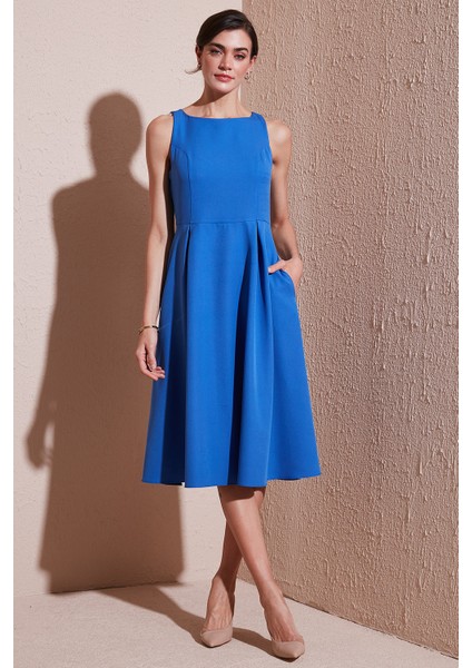 Bisiklet Yaka Regular Fit Cepli Pileli Midi Elbise Bayan Elbise 6051963 modelleri