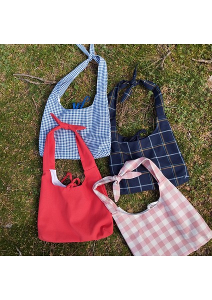 Kumaş Tote Çanta Kadın Omuz Çantası Kareli Desenli Fiyonk Detaylı fiyatları
