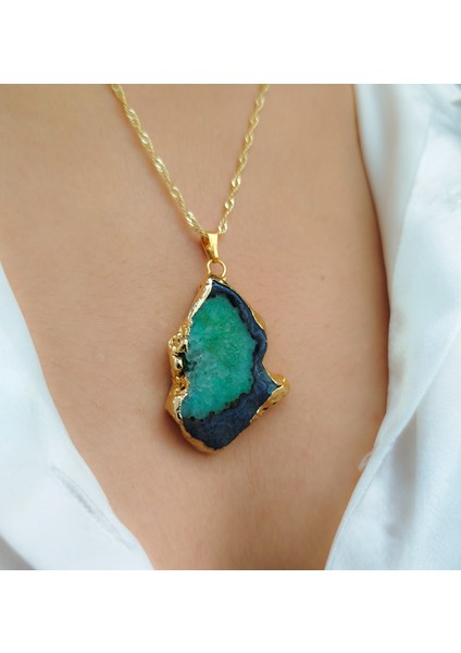 Turkuaz ve Mavi Akik Doğal Taşlı Gold Renk Çerçeveli ve Gold Renk Zincirli Kadın Kolye