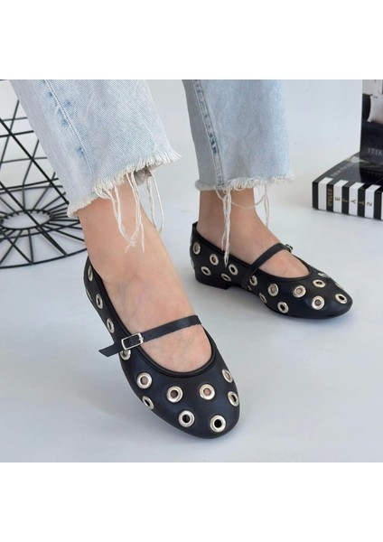 Tinta Siyah Cilt Babet Ayakkabı fırsatları