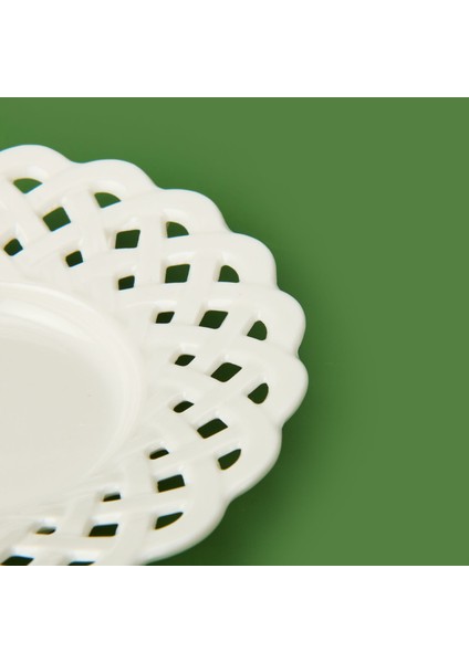 Dantel Motifli Porselen Çay Tabağı - Beyaz