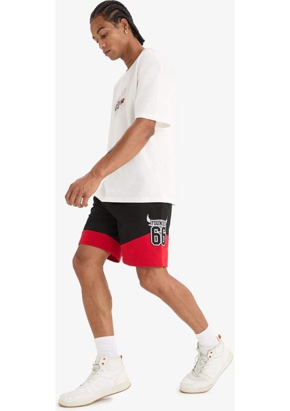 Yeni Sezon Defactofit Nba Chicago Bulls Standart Fit Düz Paça Şort