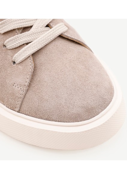 Hafif Düz Deri Sneaker fiyatları