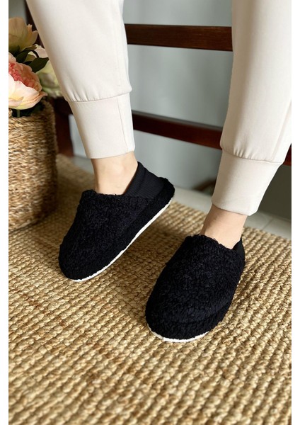 Kadın Lastikli Kaymaz Taban Peluş Ev Botu Panduf TS1153 modelleri