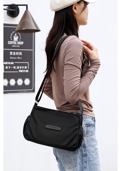 Basit ve Şık Büyük Kapasiteli Günlük Çok Yönlü Kadın Omuz Çantası (Yurt Dışından) modelleri