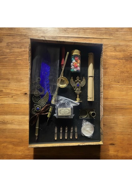 Retro Tüy Kalem ve Mühür Seti – Nostaljik Yazı Takımı, Balmumu, Kağıt, Dolma Kalem ve Aksesuarları ile