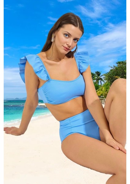 Tasarım Bikini Takımı Ergonomik Kesim Uv Korumalı Hızlı Kuruyan Şık Detaylı Su Sporları Için