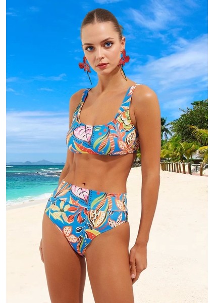 Tasarım Bikini Takımı Özel Ergonomik Kesim Su Sporları Için Şık Detaylı Hızlı Kuruyan