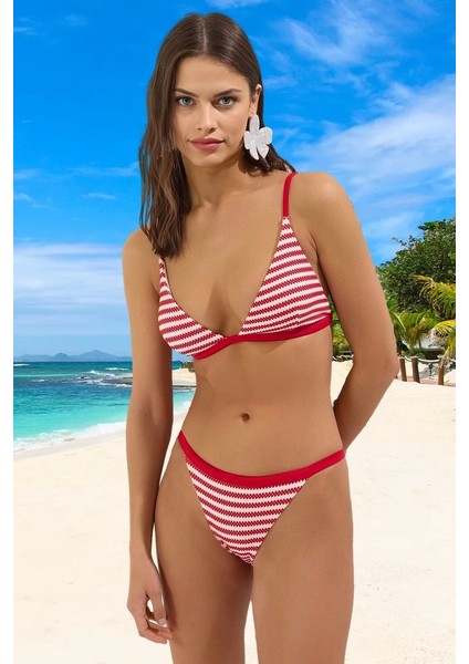 Tasarım Bikini Takımı Plaj ve Havuz Için Esnek Kumaş Özel Ergonomik Kesim