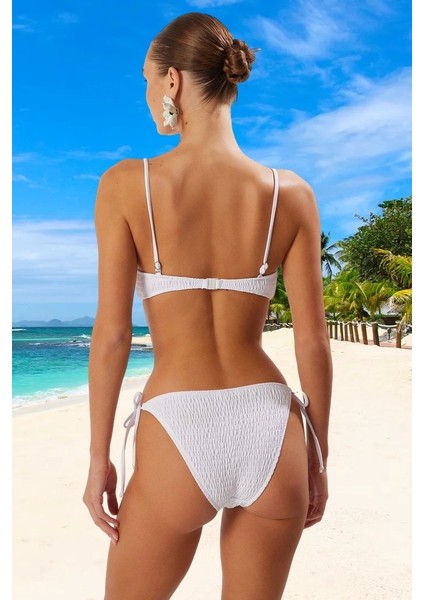 Tasarım Bikini Takımı Esnek Kumaş Klora Dayanıklı Premium Kalite Hızlı Kuruyan Su Sporları Için modelleri