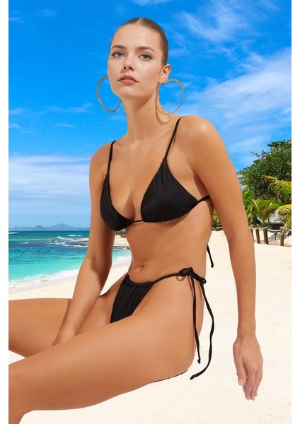 Tasarım Bikini Takımı Klora Dayanıklı Esnek Kumaş Yüksek Konfor Su Sporları Için