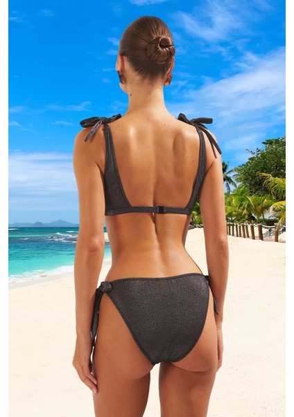 Simli Tasarım Bikini Takımı Uv Korumalı Su Sporları Için Hızlı Kuruyan Yüksek Konfor