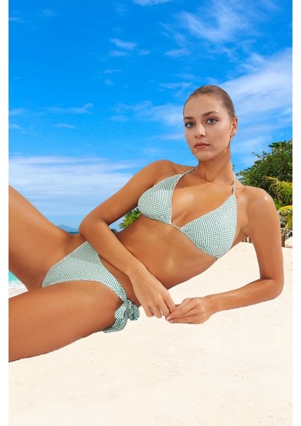 Tasarım Bikini Takımı Uv Korumalı Ergonomik Kesim Esnek Kumaş Özel Plaj ve Havuz Için