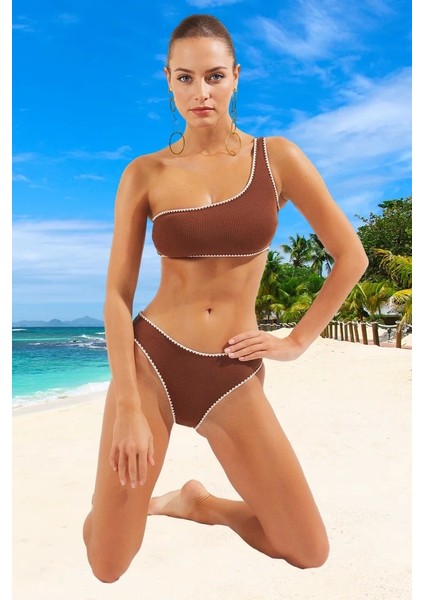Tasarım Bikini Takımı Uv Korumalı Yaz Koleksiyonu Şık Detaylı Özel Esnek Kumaş fiyatları