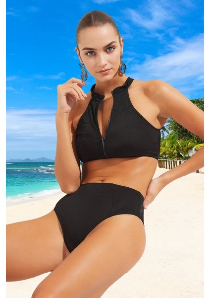 Tasarım Bikini Takımı Klora Dayanıklı Şık Detaylı Esnek Kumaş Su Sporları Için Yüksek Konfor