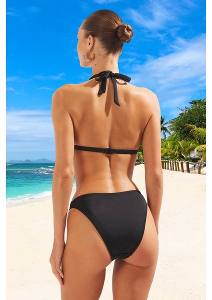 Tasarım Bikini Takımı Esnek Kumaş Plaj ve Havuz Için Şık Detaylı Uv Korumalı Klora Dayanıklı modelleri