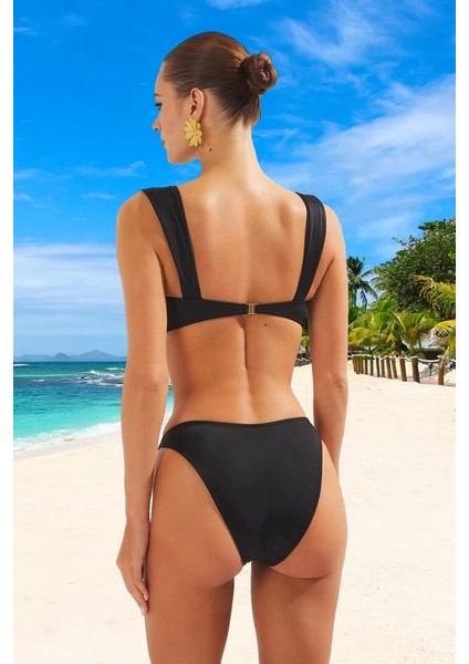 Tasarım Bikini Takımı Uv Korumalı Şık Detaylı Klora Dayanıklı Plaj ve Havuz Için