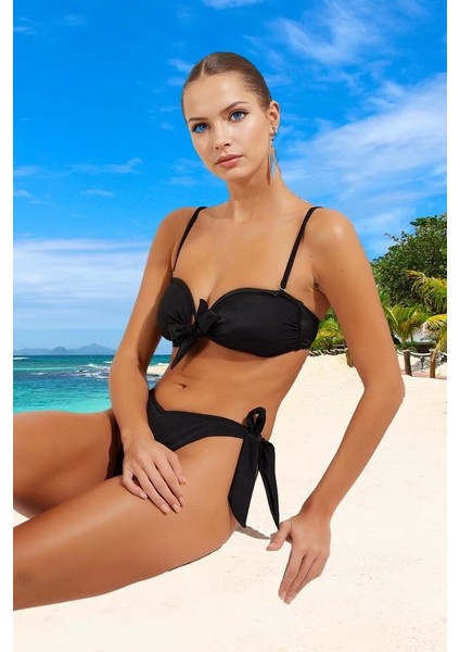 Simli Tasarım Bikini Takımı Yaz Koleksiyonu Esnek Kumaş Yüksek Konfor Su Sporları Için