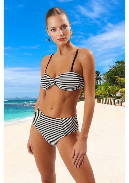 Tasarım Bikini Takımı Esnek Kumaş Su Sporları Için Yaz Koleksiyonu Şık Detaylı Klora Dayanıklı