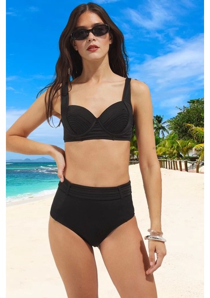 Tasarım Bikini Takımı Premium Kalite Su Sporları Için Klora Dayanıklı Plaj ve Havuz